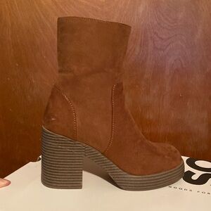 SO Miski Boots (Color:Cognac)